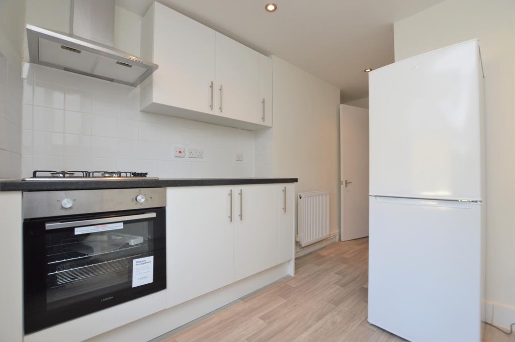 Kitchen (2)
