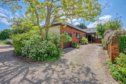 5 bedroom detached house for sale, Detached Village Home, Roydon