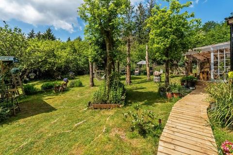 2 bedroom detached bungalow for sale, NORTH BREACHE LANE, EWHURST, GU6