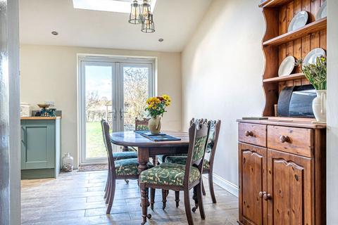 3 bedroom semi-detached house for sale, Wheatleys Close, Steventon, RG25