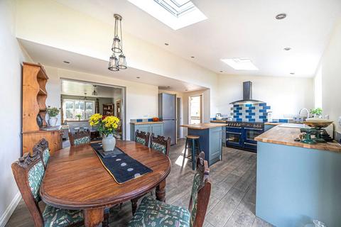 3 bedroom semi-detached house for sale, Wheatleys Close, Steventon, RG25