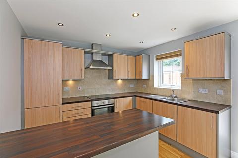 3 bedroom house for sale, Highfield Court, Ossett, West Yorkshire, WF5