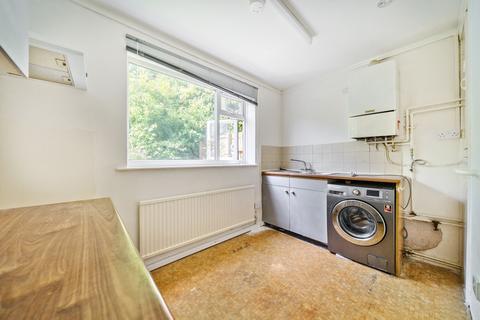 5 Midhurst Hill, Bexleyheath, DA6 7NP