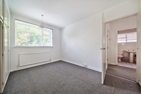 5 Midhurst Hill, Bexleyheath, DA6 7NP