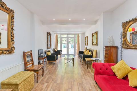 4 bedroom house for sale, Atkins Road, Balham, London, SW12