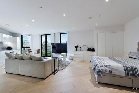 undefined, Cutter House, Royal Wharf, E16