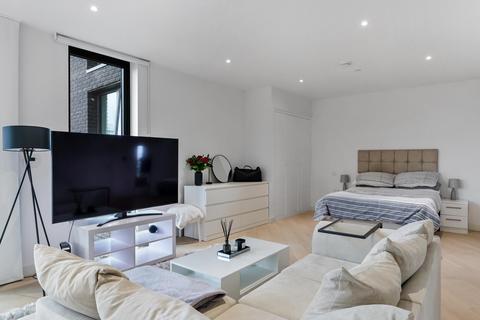 undefined, Cutter House, Royal Wharf, E16