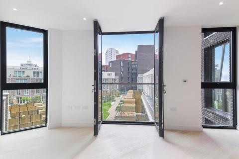 undefined, Cutter House, Royal Wharf, E16