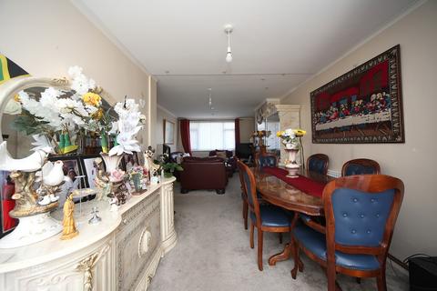 undefined, Kinross Crescent, Luton, Bedfordshire, LU3