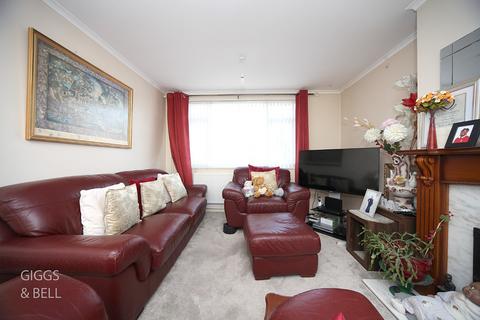 undefined, Kinross Crescent, Luton, Bedfordshire, LU3