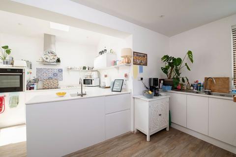 4 Edwards Close, Kings Worthy, Winchester, SO23 7HX