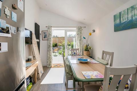 4 Edwards Close, Kings Worthy, Winchester, SO23 7HX