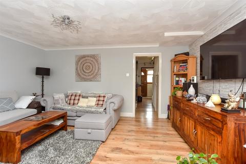 3 bedroom end of terrace house for sale, Blythe Close, Sittingbourne ME10