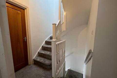 240 Henley Road, Ilford, IG1 2TW