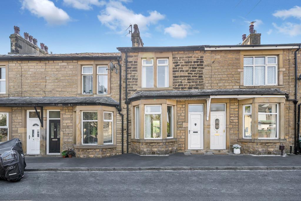 10 Alexandra Road, Carnforth... 2 bed terraced house for sale - £160,000