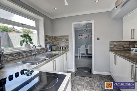 3 bedroom semi-detached house for sale, Bampton Avenue, Seaburn Dene