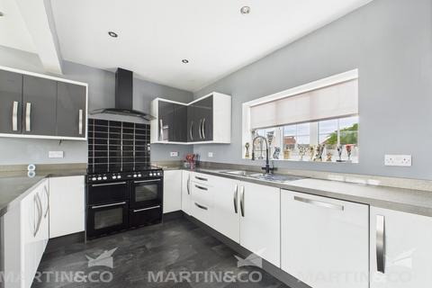 3 bedroom semi-detached house for sale, Osborne Avenue, Woodlands