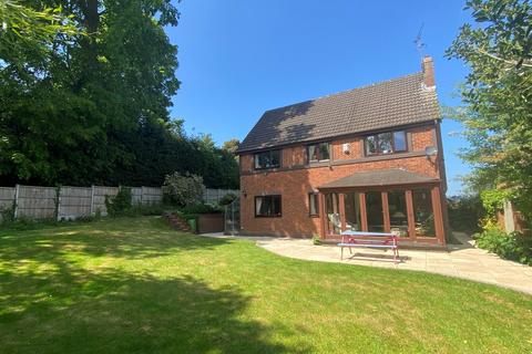 undefined, Woodleighton Grove, Uttoxeter