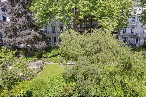 undefined, Ovington Square, Knightsbridge SW3