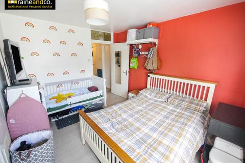 1 bedroom flat for sale, Lothair Court, Hatfield