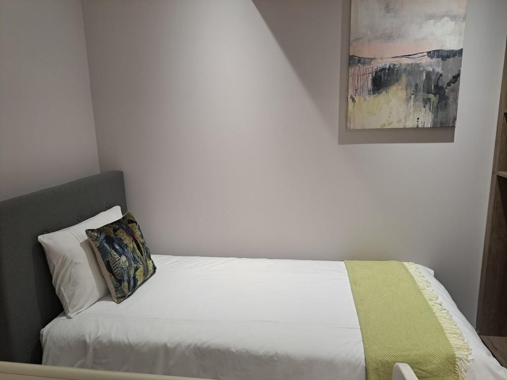Bed.2