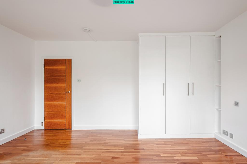 Master bedroom 3