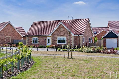 3 bedroom detached bungalow for sale, Mistley, Manningtree