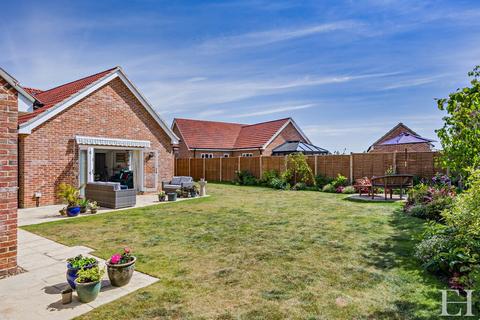 3 bedroom detached bungalow for sale, Mistley, Manningtree