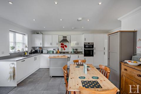 3 bedroom detached bungalow for sale, Mistley, Manningtree
