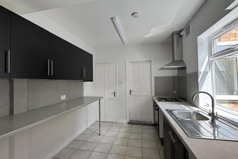 4 bedroom terraced house for sale, Asfordby Road, Melton Mowbray