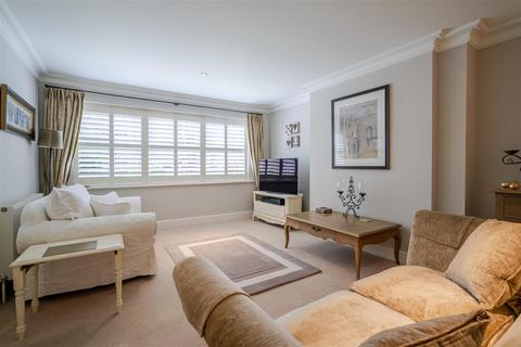 3 Bowyer Walk, Ascot, SL5 8QS