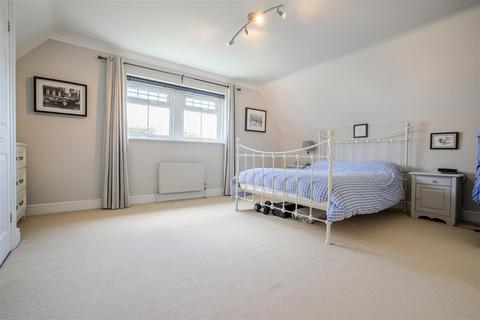 3 Bowyer Walk, Ascot, SL5 8QS
