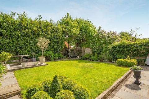 3 Bowyer Walk, Ascot, SL5 8QS