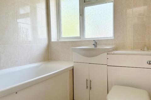 49 Cargreen Road, London, SE25 5AD