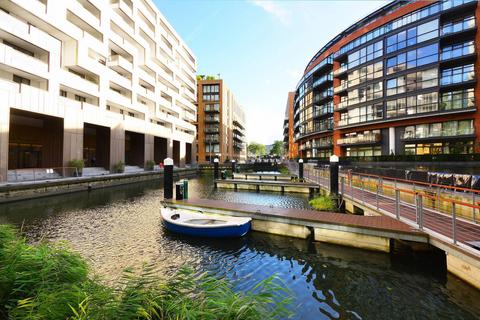 Studio for sale, Grosvenor Waterside, Westminster, London, SW1W