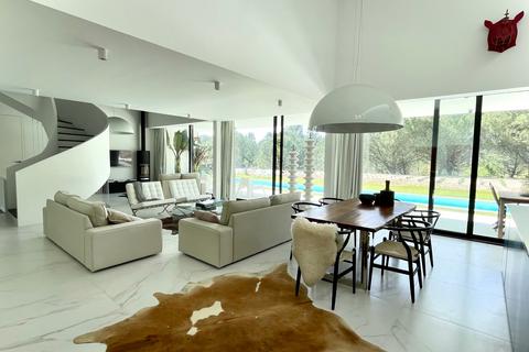4 bedroom villa, Quinta do Peru,