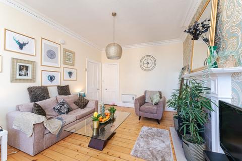 2 bedroom flat for sale, 1 Learmonth Gardens, Comely Bank, Edinburgh, EH4 1HD