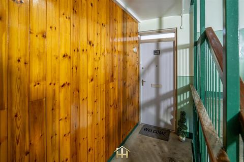 16 Abernethy Road, Broughty Ferry, Dundee, DD5 2PF