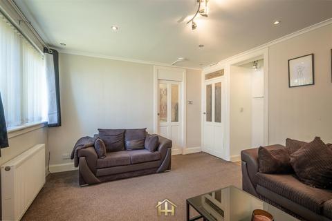 16 Abernethy Road, Broughty Ferry, Dundee, DD5 2PF