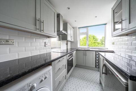 2 bedroom flat for sale, Albemarle Road, Beckenham, BR3