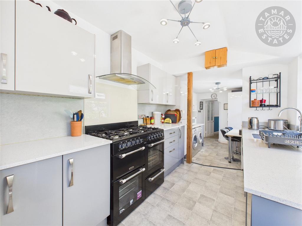 Kitchen/Breakfast Rm