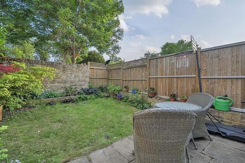 4 bedroom semi-detached house for sale, Melford Road, East Dulwich, London, SE22
