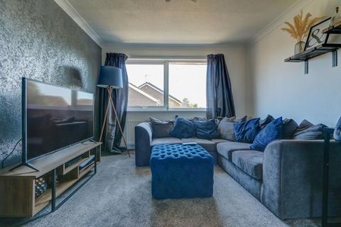 63 Bamburgh Drive, Pegswood, Morpeth, NE61 6TT