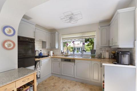 4 bedroom detached house for sale, Exeter Close, Tonbridge, Tn10 4NS