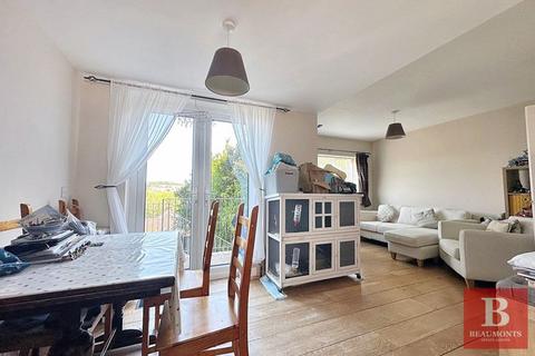 3 bedroom house for sale, Lambourne Close, Brighton