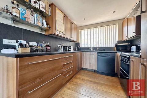 3 bedroom house for sale, Lambourne Close, Brighton