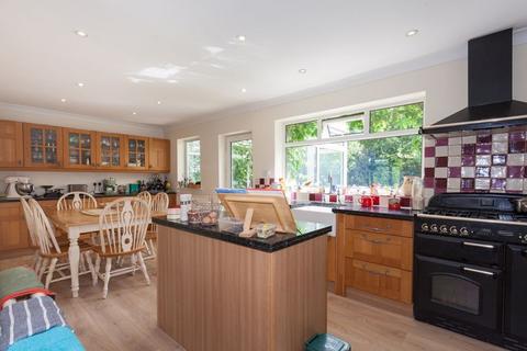 36 Brooklands Road, Congleton, CW12 4LU