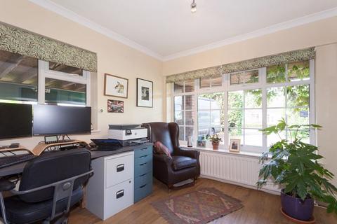 36 Brooklands Road, Congleton, CW12 4LU