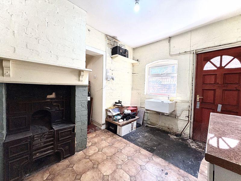 Utility/scullery