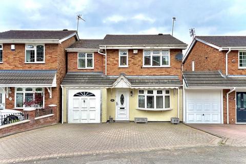 3 bedroom detached house for sale, Cowley Drive, MILKING BANK, DY1 2SS
